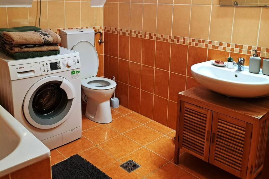 Zoeld Orom Apartman Lakas Göd Екстериор снимка